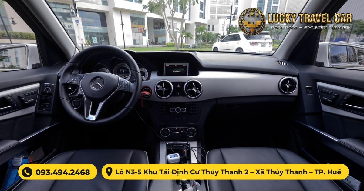 Thiết kế nội thất xe Mercedes BenZ GLK mang lại sự thoải mái cho người dự định thuê xe tự lái